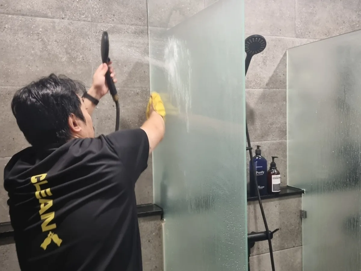 보은군 내북면 헬스장 복도·대기 동선 야간 위생청소 사례 - 행진크린