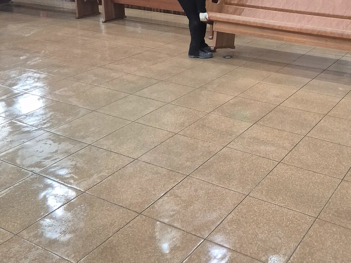 청주시 상당구 대성동 예배당 방송실 장비 주변 정밀 위생청소 사례 - 행진크린